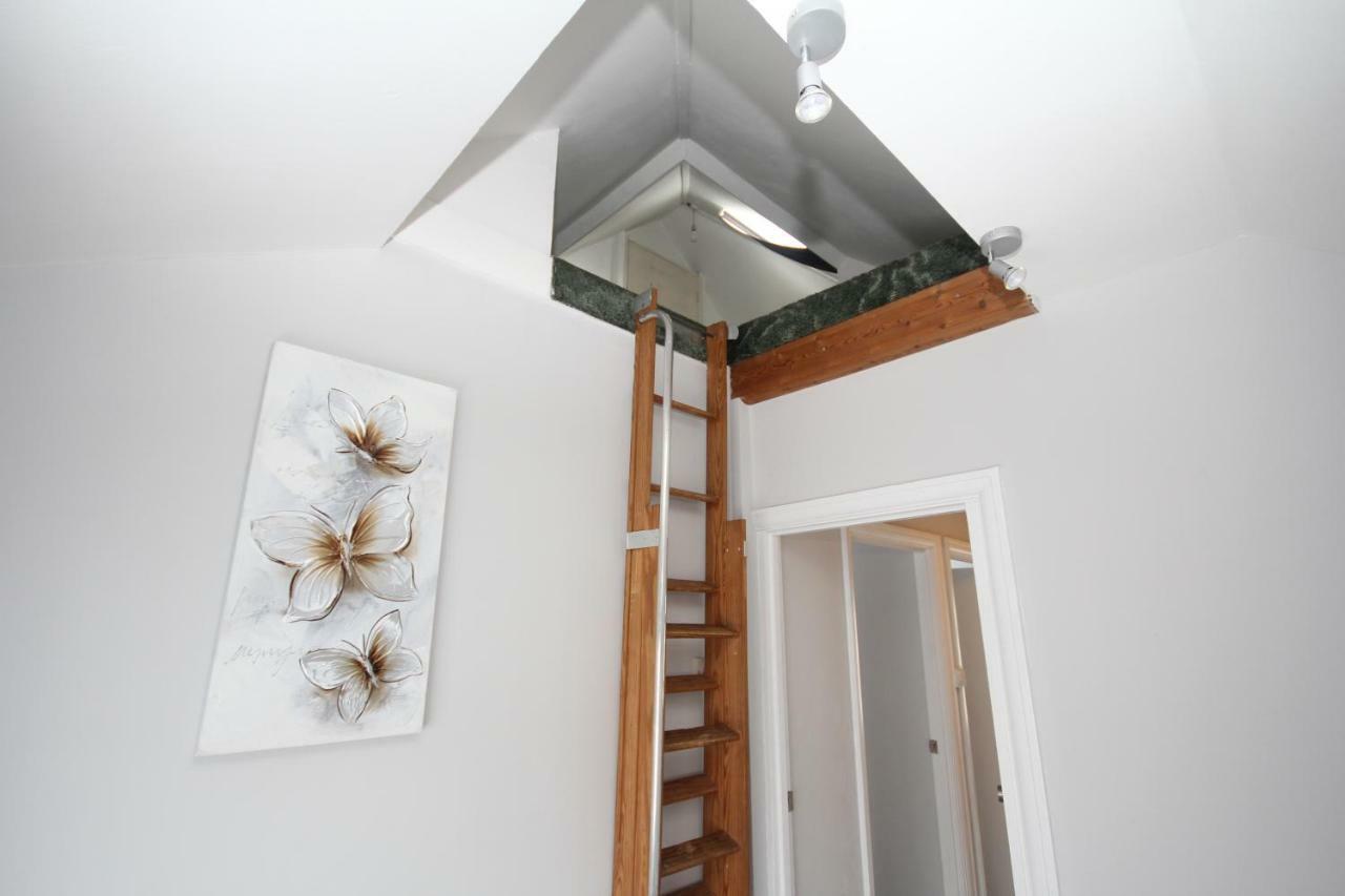 The Uxbridge House Villa ภายนอก รูปภาพ